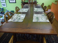 Load image into Gallery viewer, Feather Reversable Fabric Placemats