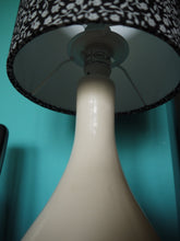 Load image into Gallery viewer, Silver Floral 15cm Drum Lampsahde
