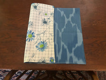 Load image into Gallery viewer, Mix and Match Rectangle Large Fabric Placemats