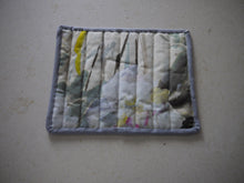 Load image into Gallery viewer, Yellow Floral Pot Holder with Grey Trim