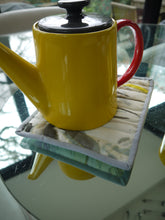 Load image into Gallery viewer, Yellow Floral Pot Holder with Grey Trim