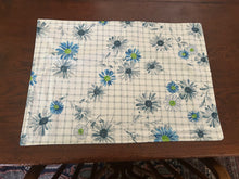 Load image into Gallery viewer, Mix and Match Rectangle Large Fabric Placemats