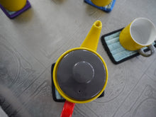 Load image into Gallery viewer, 5 Piece Set of Small Pot Holders