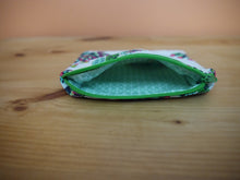 Load image into Gallery viewer, Cactus Print Zippered Pouch