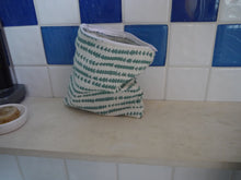 Load image into Gallery viewer, Arrow Head Print Zippered Pouch
