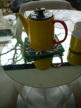 Load image into Gallery viewer, White Floal Pot Holders with Trim