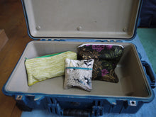 Load image into Gallery viewer, Green and White Zippered Pouch