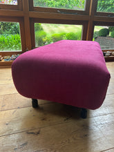 Load image into Gallery viewer, Red Linnen Stool