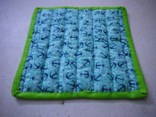 Load image into Gallery viewer, Two Fabric Pot Holder with Green Trim