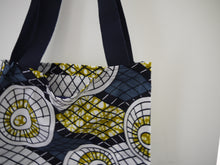 Load image into Gallery viewer, Geometic Canvas Tote