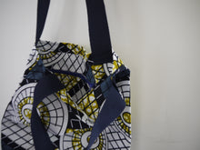 Load image into Gallery viewer, Geometic Canvas Tote